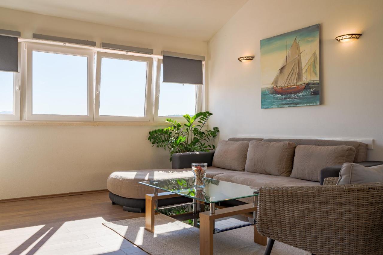 Apartamento House Fidulic - Penthouse The View Lumbarda Exterior foto